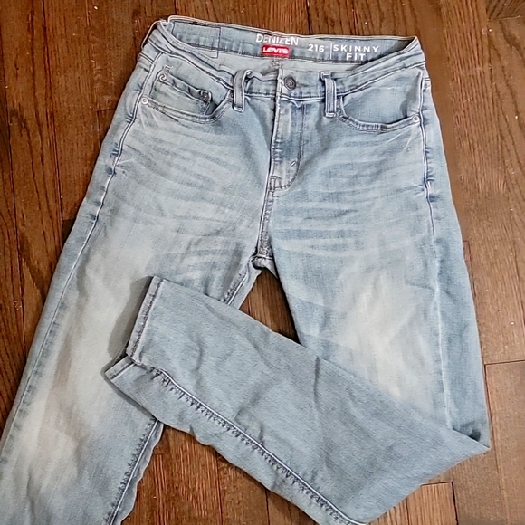 Denizen from Levi's Other - LEVI'S Denizen men's Light blue Jeans Sz 29 x 32